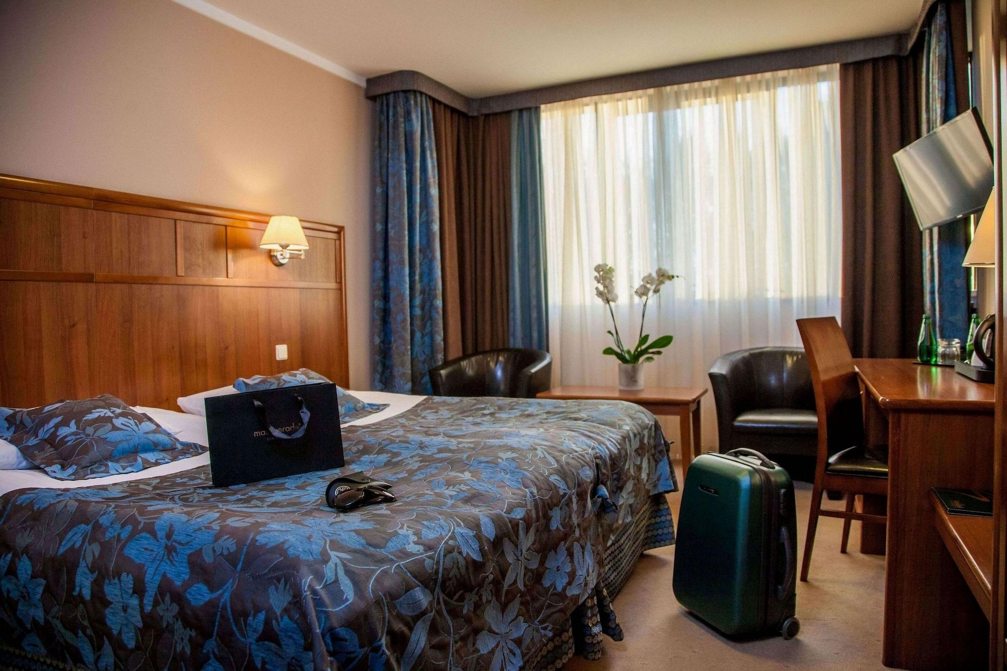 Farmona Hotel Business & Spa Krasków Eksteriør bilde
