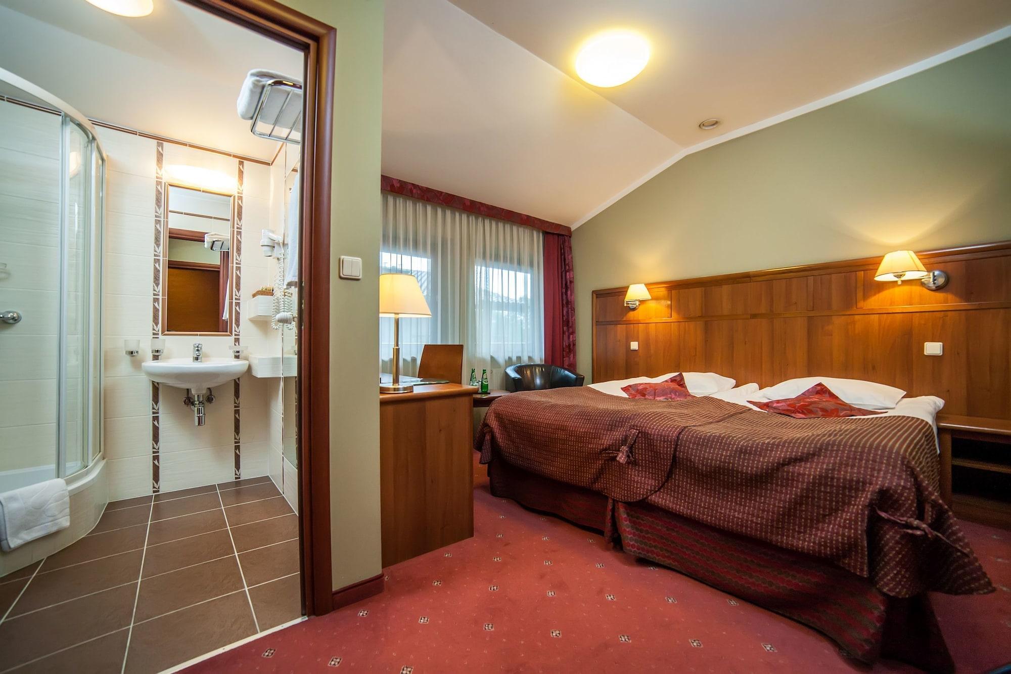 Farmona Hotel Business & Spa Krasków Eksteriør bilde