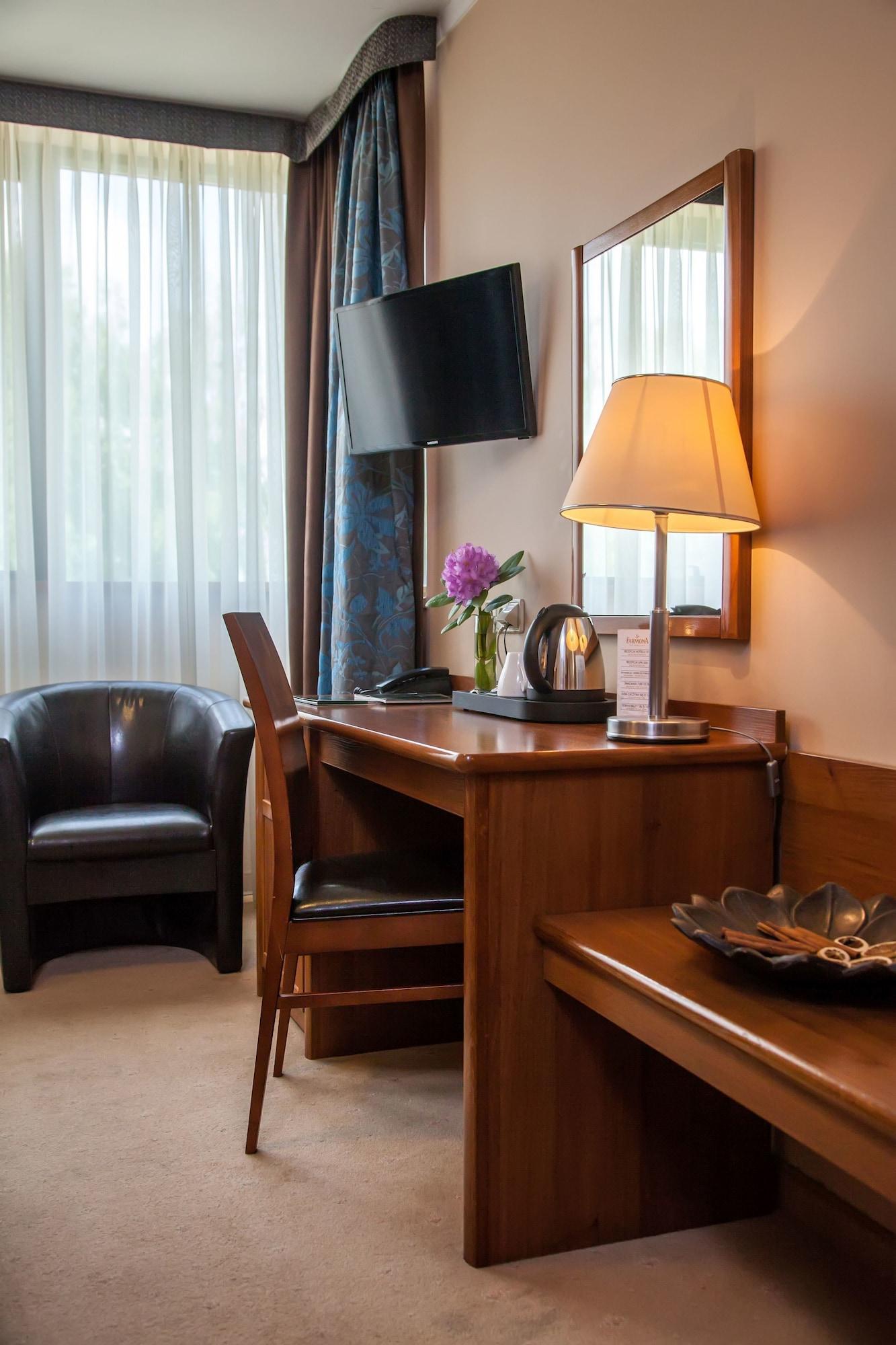Farmona Hotel Business & Spa Krasków Eksteriør bilde