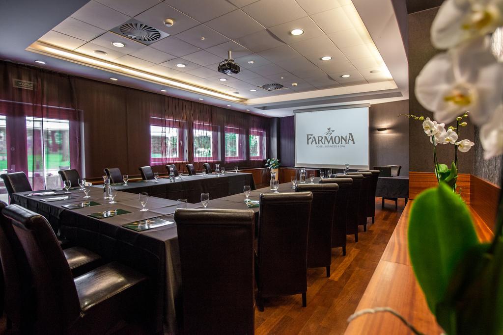 Farmona Hotel Business & Spa Krasków Eksteriør bilde