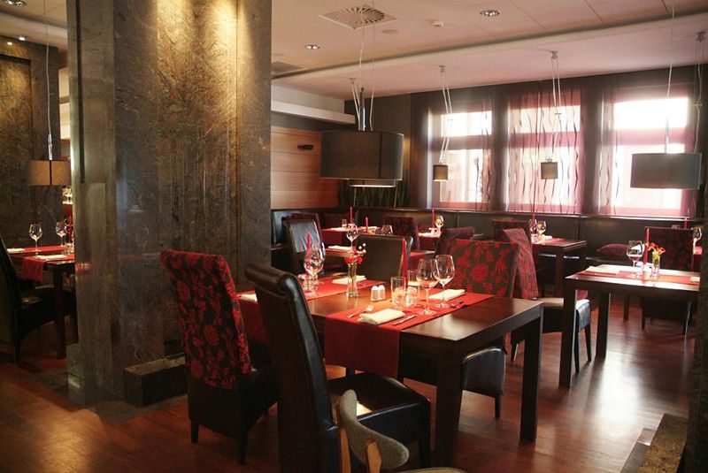 Farmona Hotel Business & Spa Krasków Restaurant bilde