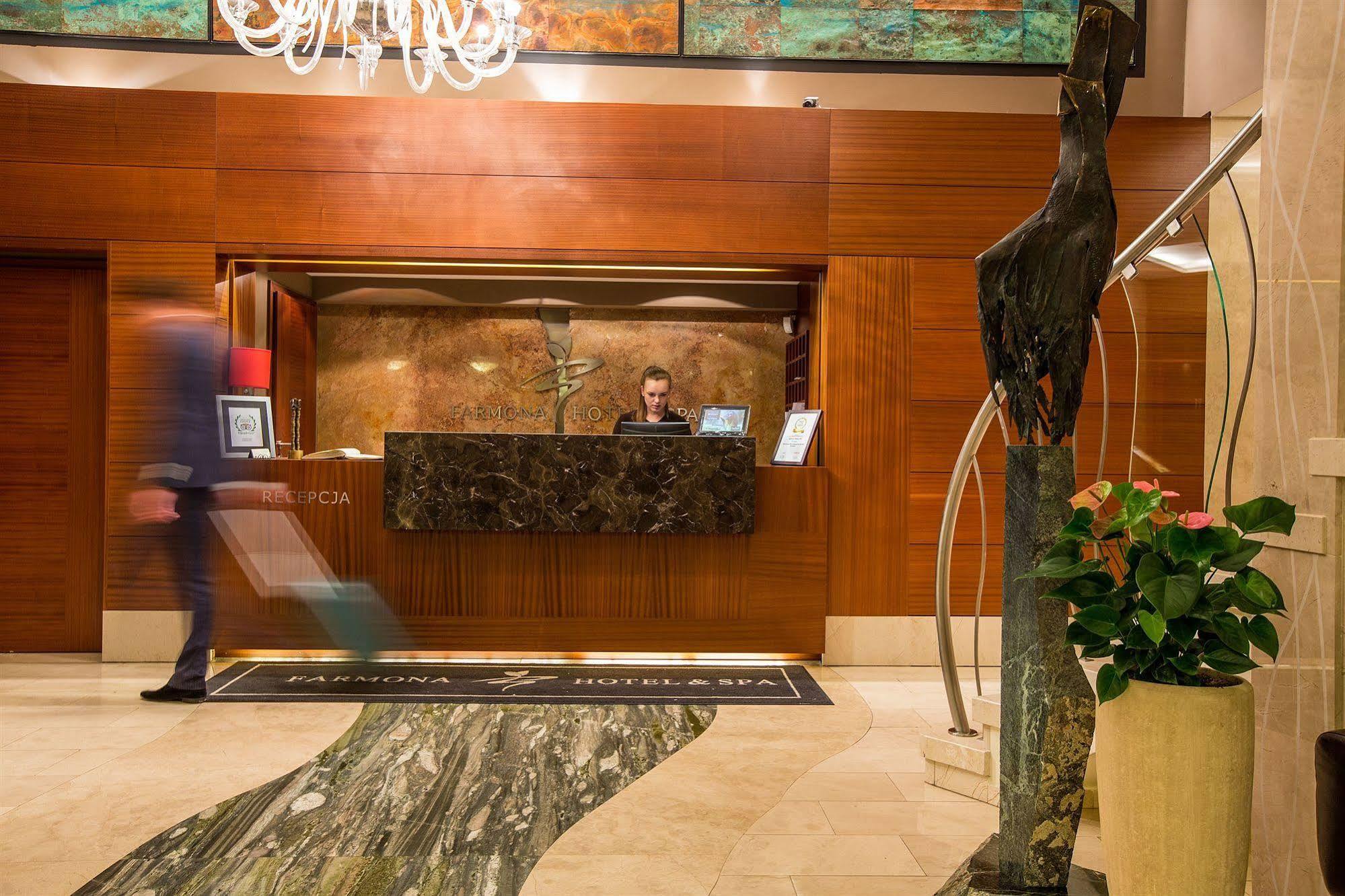 Farmona Hotel Business & Spa Krasków Eksteriør bilde