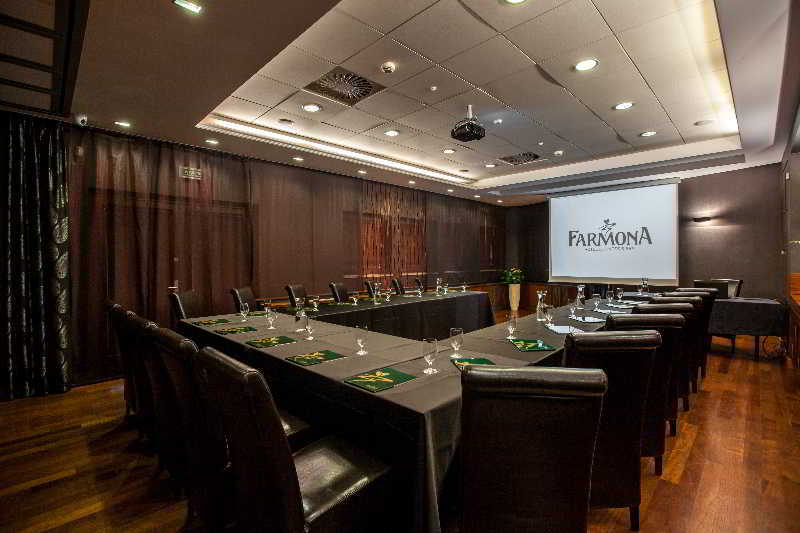 Farmona Hotel Business & Spa Krasków Eksteriør bilde